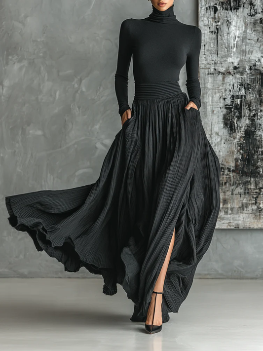 Marion | Conjunto Preto com Gola Alta & Saia Plissada Fluida